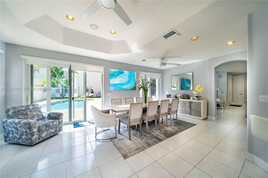 For Sale: $1,500,000 (5 beds, 3 baths, 2882 Square Feet)