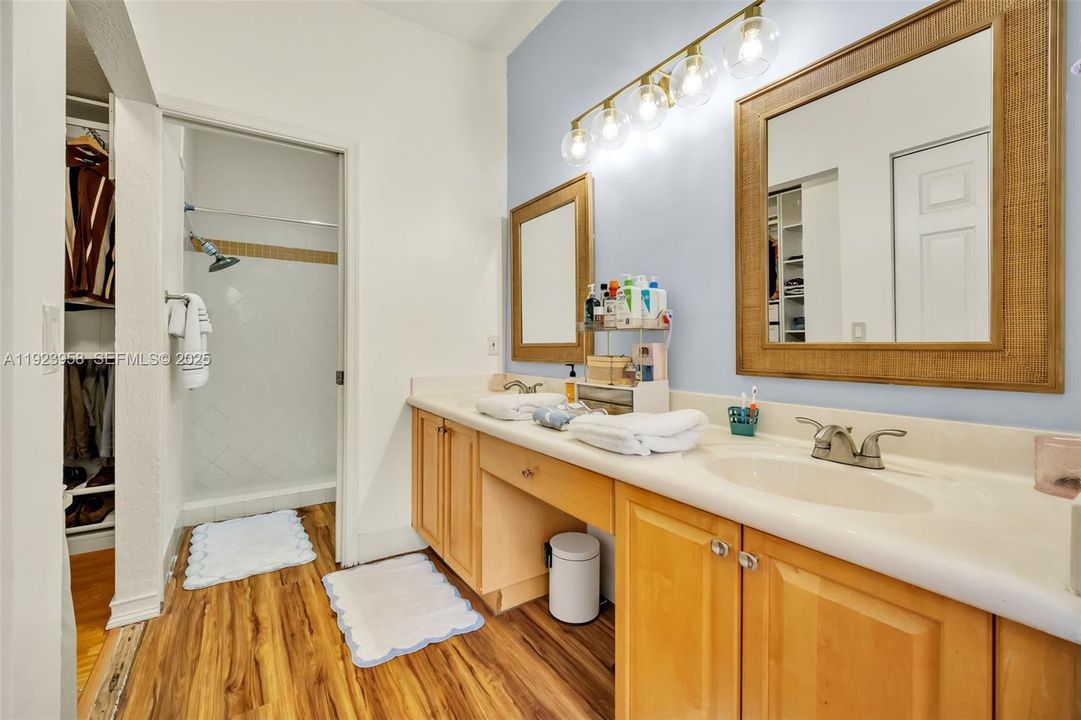 For Rent: $3,600 (3 beds, 2 baths, 1764 Square Feet)