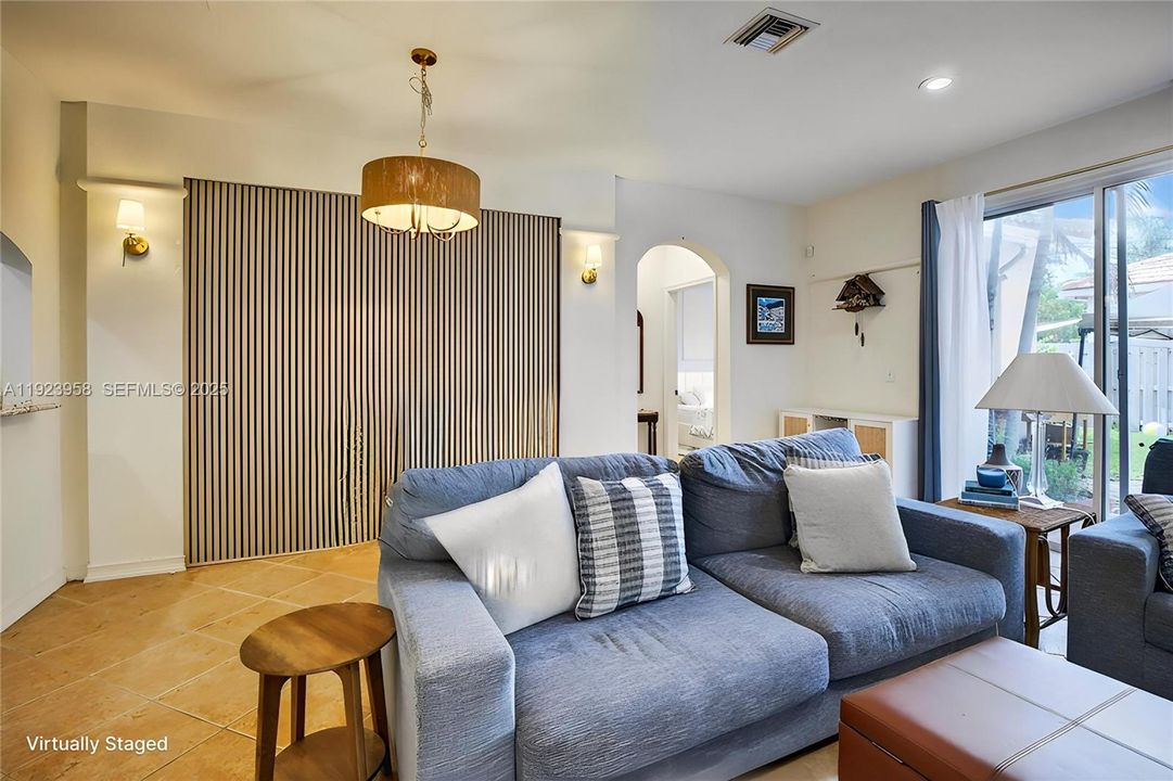 For Rent: $3,600 (3 beds, 2 baths, 1764 Square Feet)