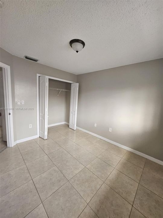 For Rent: $2,900 (3 beds, 2 baths, 1270 Square Feet)