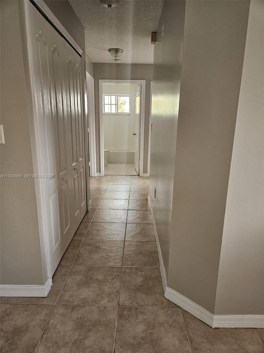 For Rent: $2,900 (3 beds, 2 baths, 1270 Square Feet)