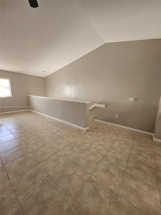 For Rent: $2,900 (3 beds, 2 baths, 1270 Square Feet)