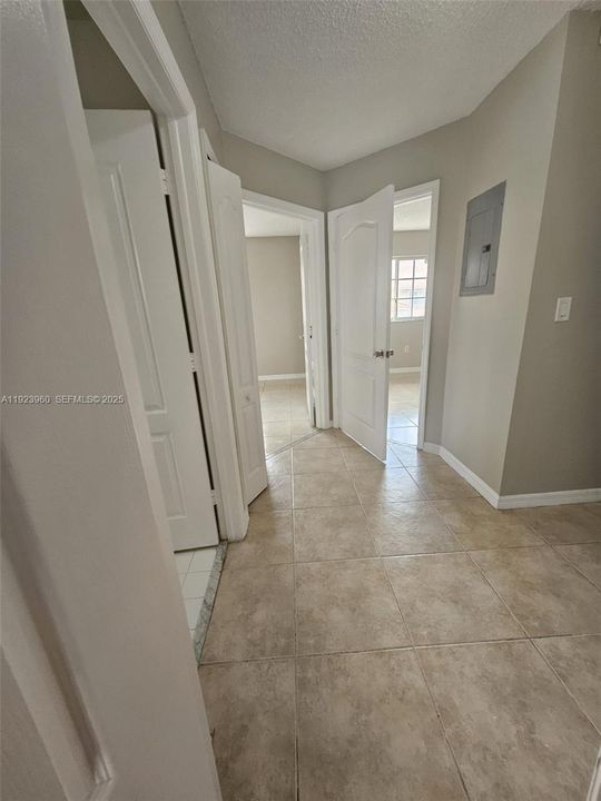 For Rent: $2,900 (3 beds, 2 baths, 1270 Square Feet)