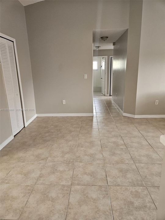 For Rent: $2,900 (3 beds, 2 baths, 1270 Square Feet)