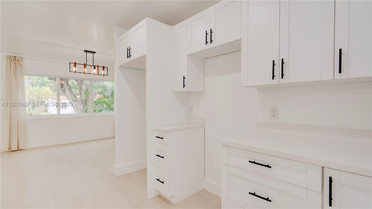 For Sale: $810,000 (3 beds, 2 baths, 1625 Square Feet)