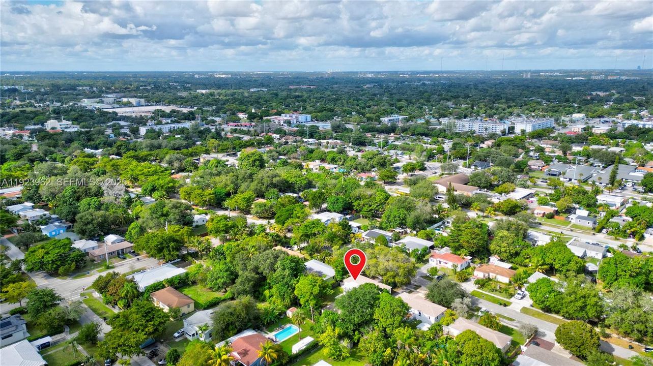 For Sale: $810,000 (3 beds, 2 baths, 1625 Square Feet)