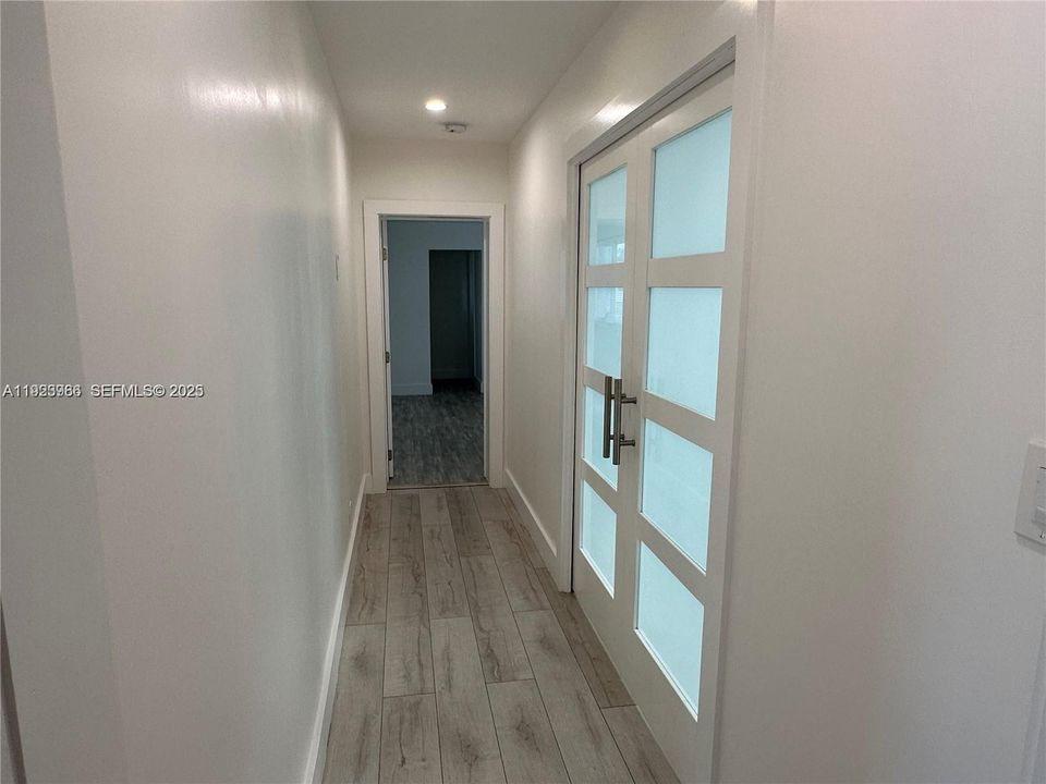 В аренду: $3,200 (3 спален, 2 ванн, 1179 Квадратных фут)