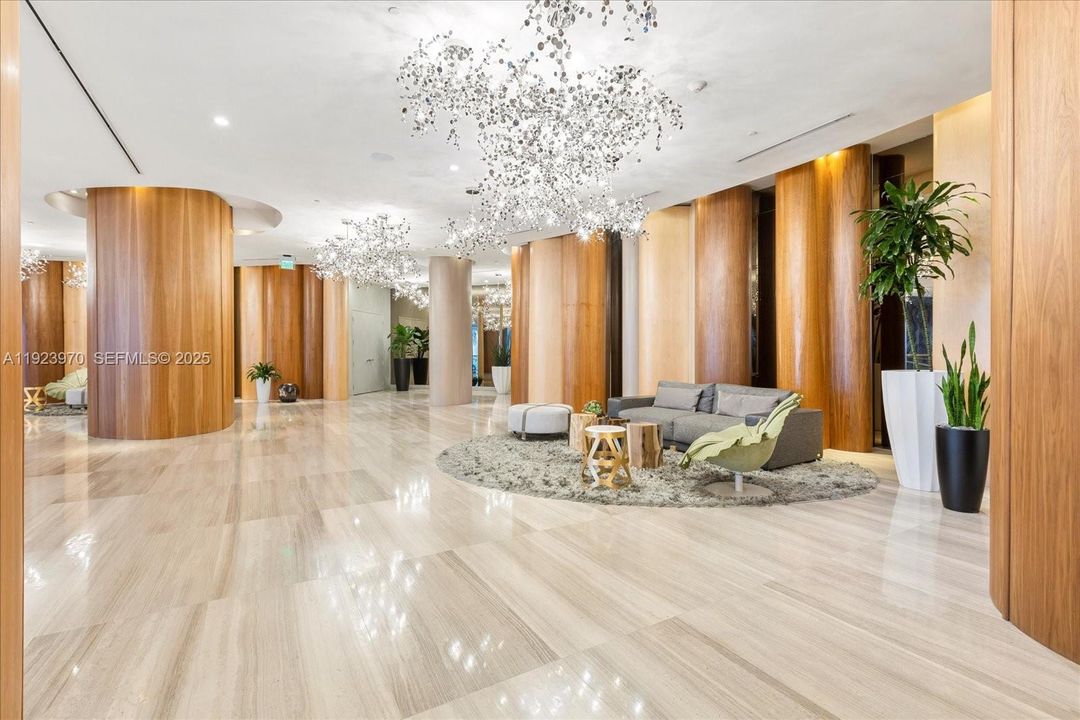 В аренду: $3,900 (1 спален, 1 ванн, 766 Квадратных фут)