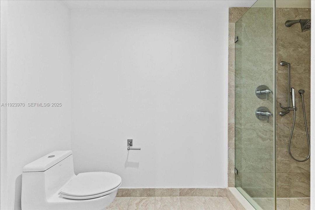 В аренду: $3,900 (1 спален, 1 ванн, 766 Квадратных фут)