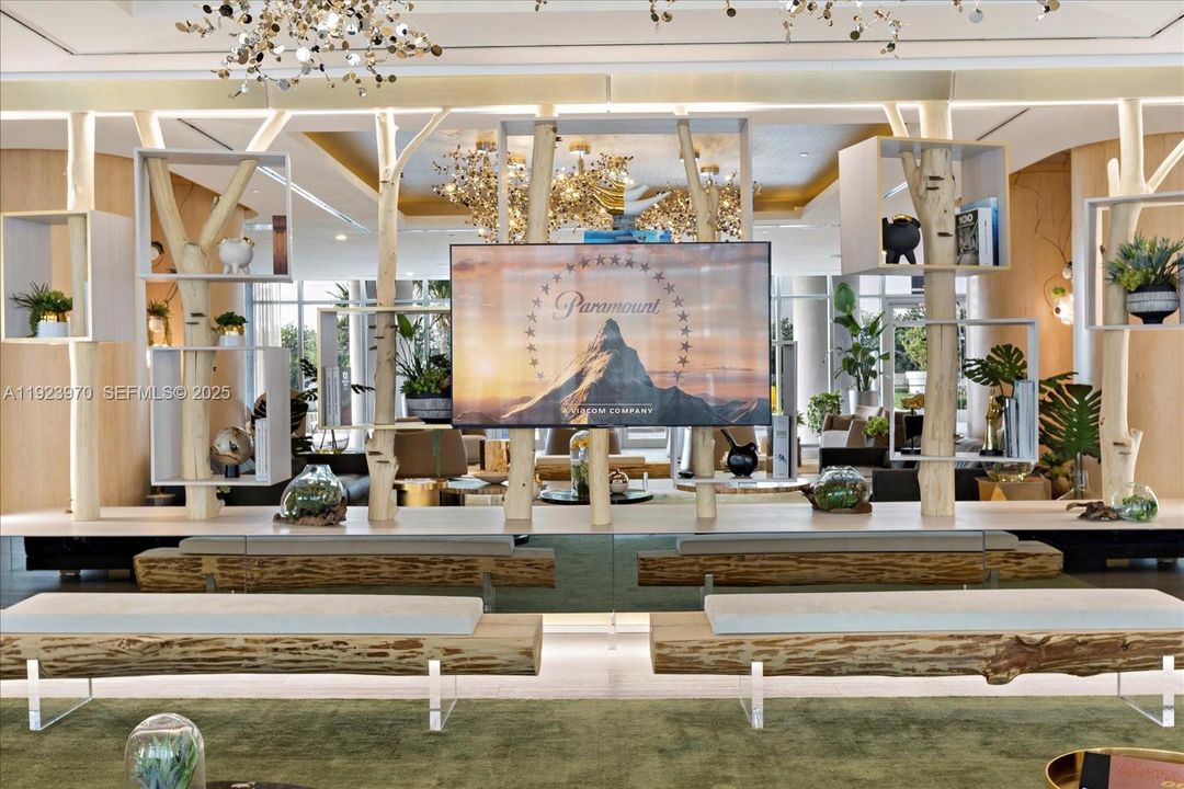 В аренду: $3,900 (1 спален, 1 ванн, 766 Квадратных фут)