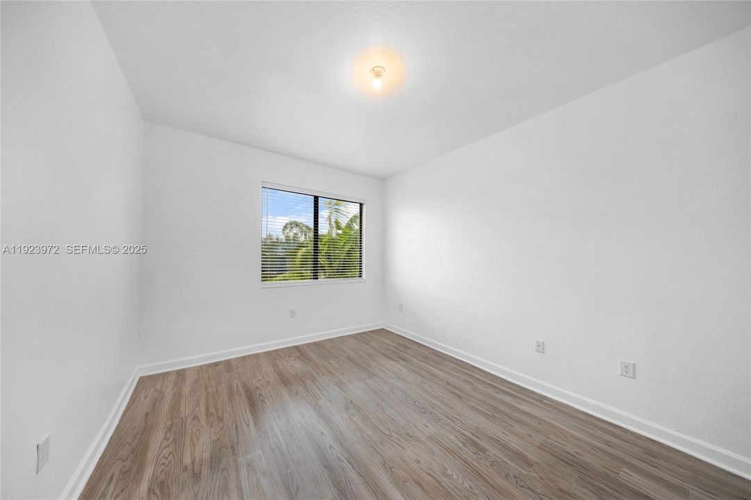 For Rent: $5,750 (5 beds, 4 baths, 2833 Square Feet)