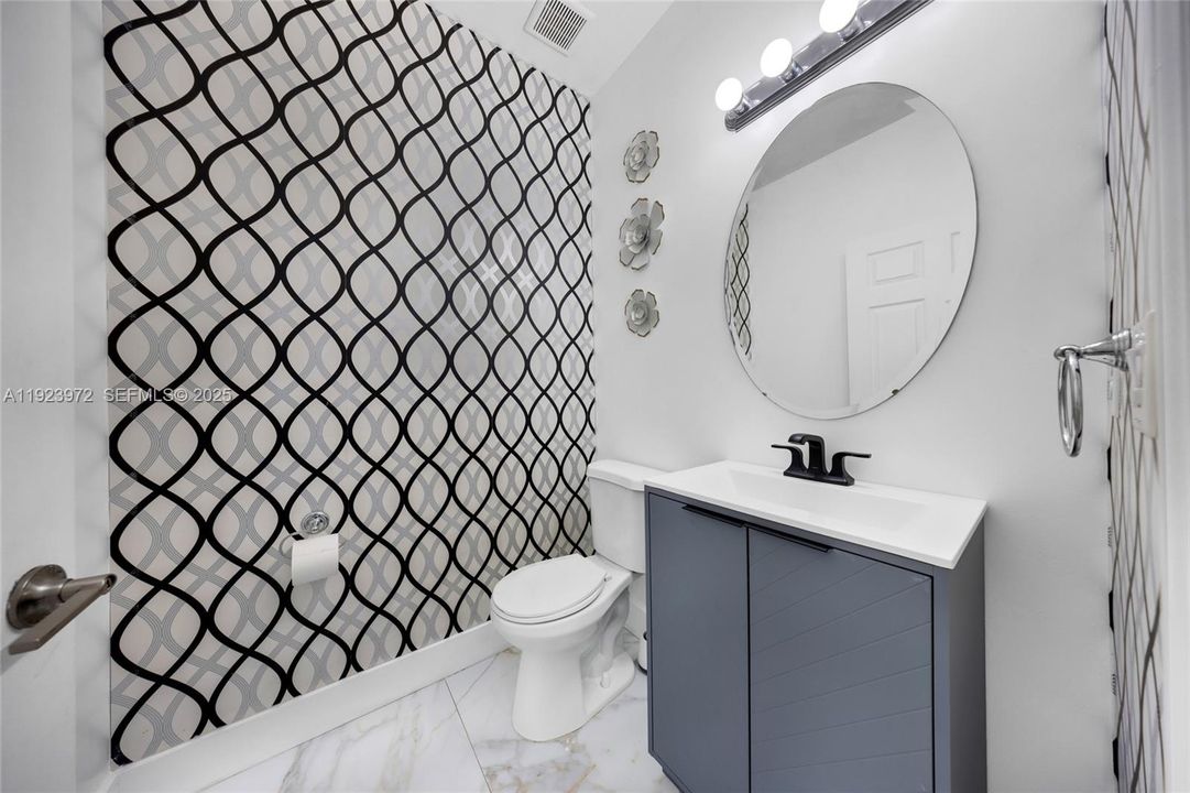 For Rent: $5,750 (5 beds, 4 baths, 2833 Square Feet)