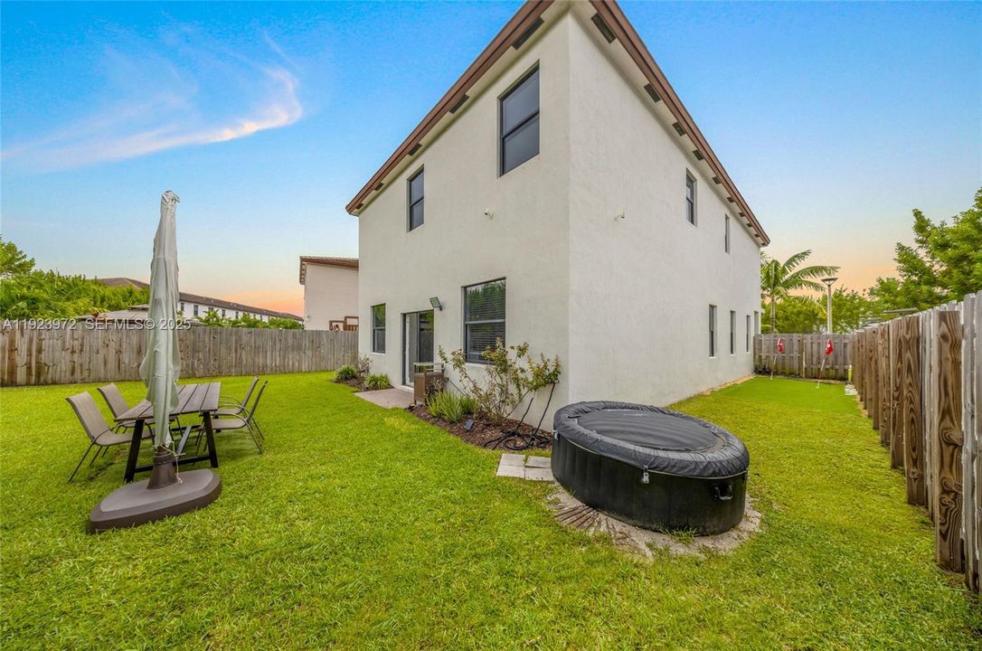 For Rent: $5,750 (5 beds, 4 baths, 2833 Square Feet)