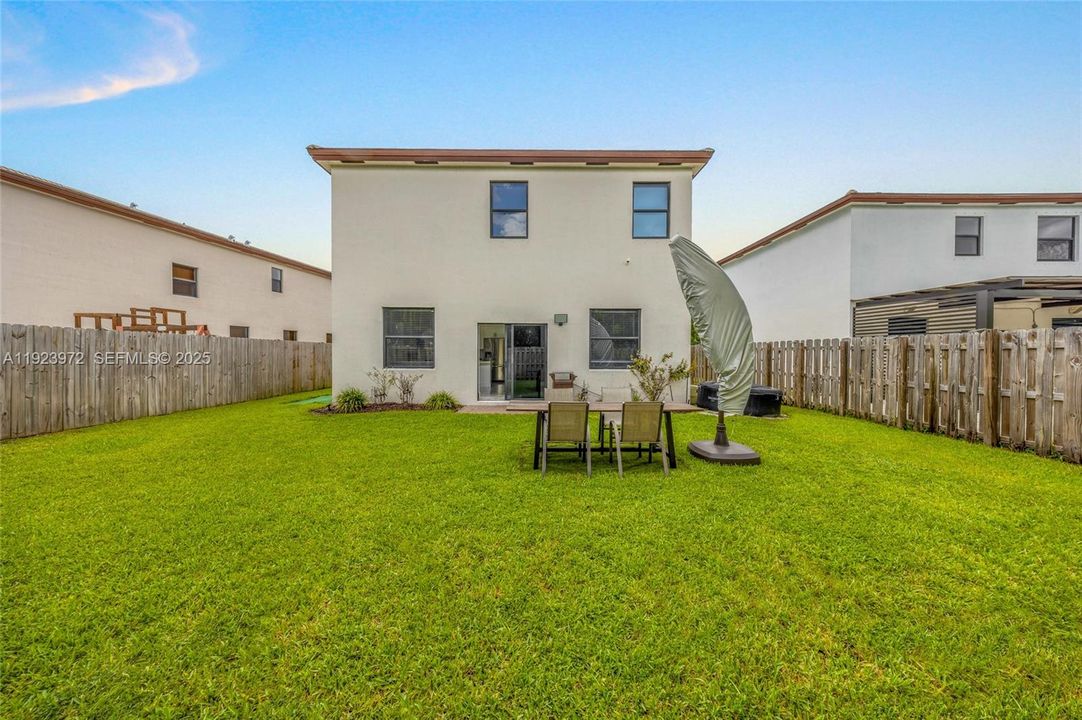 For Rent: $5,750 (5 beds, 4 baths, 2833 Square Feet)