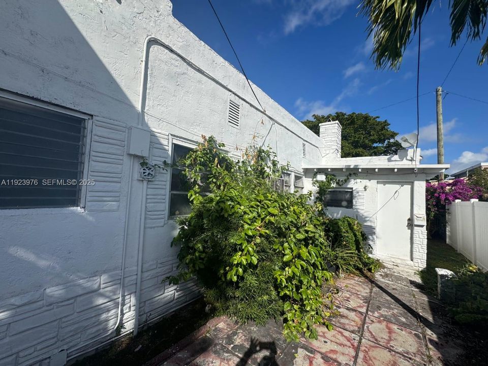 For Sale: $639,000 (0 beds, 0 baths, 5017 Square Feet)