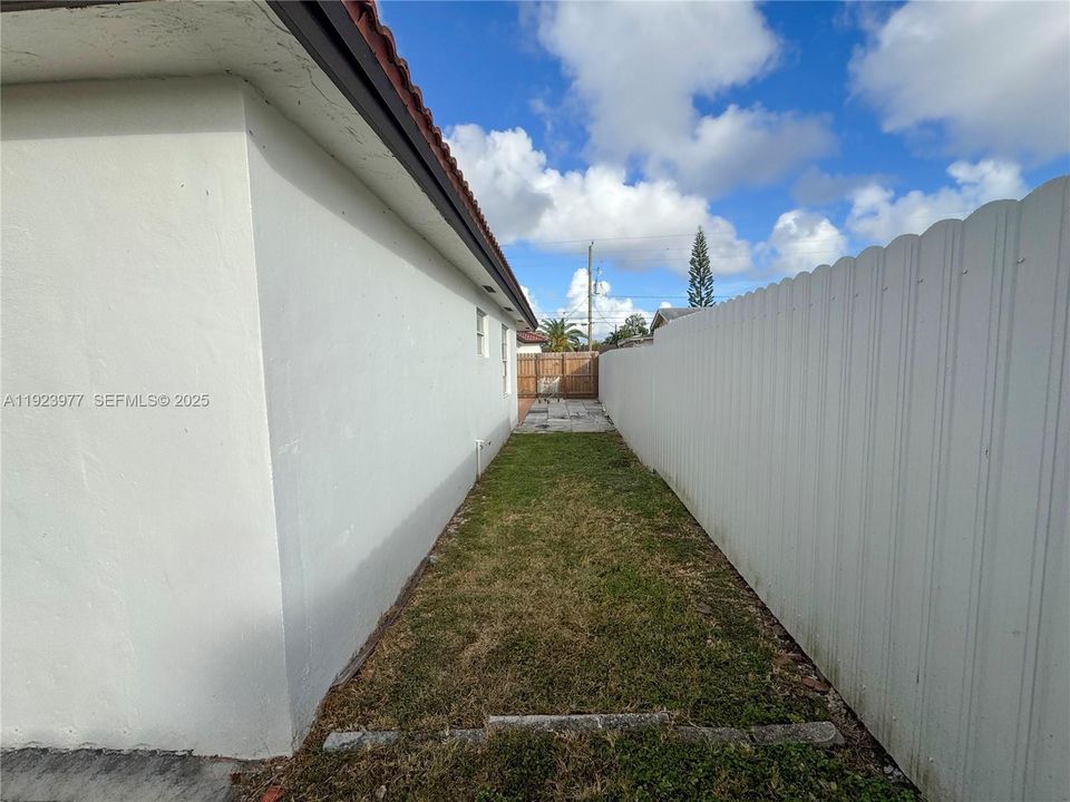 待售: $889,900 (0 贝兹, 0 浴室, 3064 平方英尺)