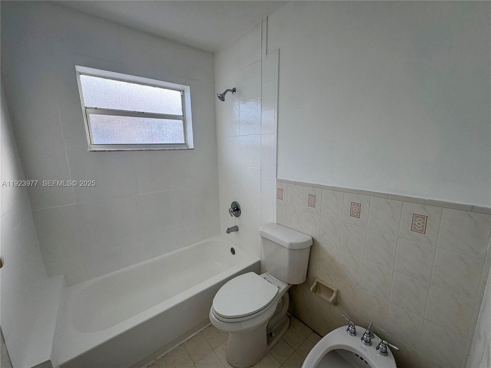 待售: $889,900 (0 贝兹, 0 浴室, 3064 平方英尺)