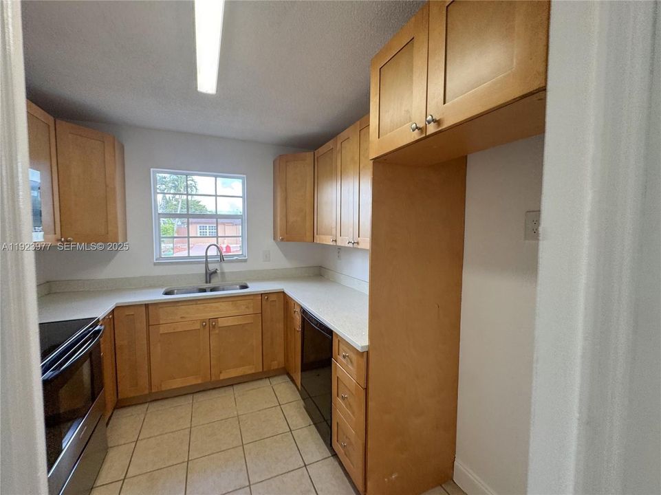 待售: $889,900 (0 贝兹, 0 浴室, 3064 平方英尺)