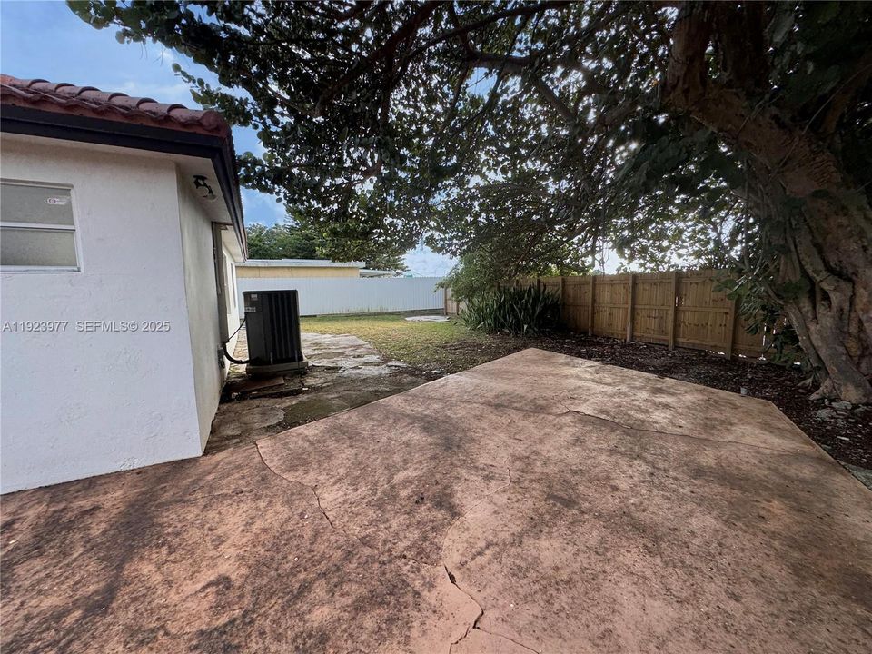 待售: $889,900 (0 贝兹, 0 浴室, 3064 平方英尺)