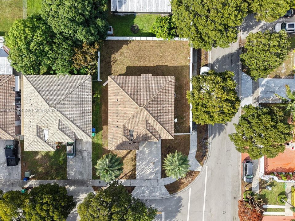 En Venta: $540,000 (4 camas, 2 baños, 1652 Pies cuadrados)