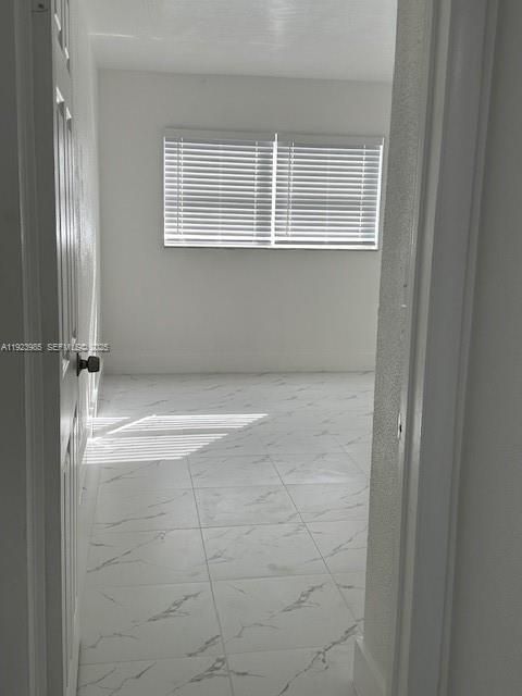 En Renta: $2,400 (2 camas, 2 baños, 950 Pies cuadrados)