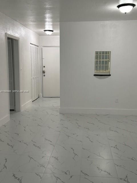 En Renta: $2,400 (2 camas, 2 baños, 950 Pies cuadrados)