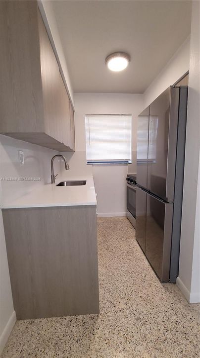For Rent: $1,650 (1 beds, 1 baths, 550 Square Feet)