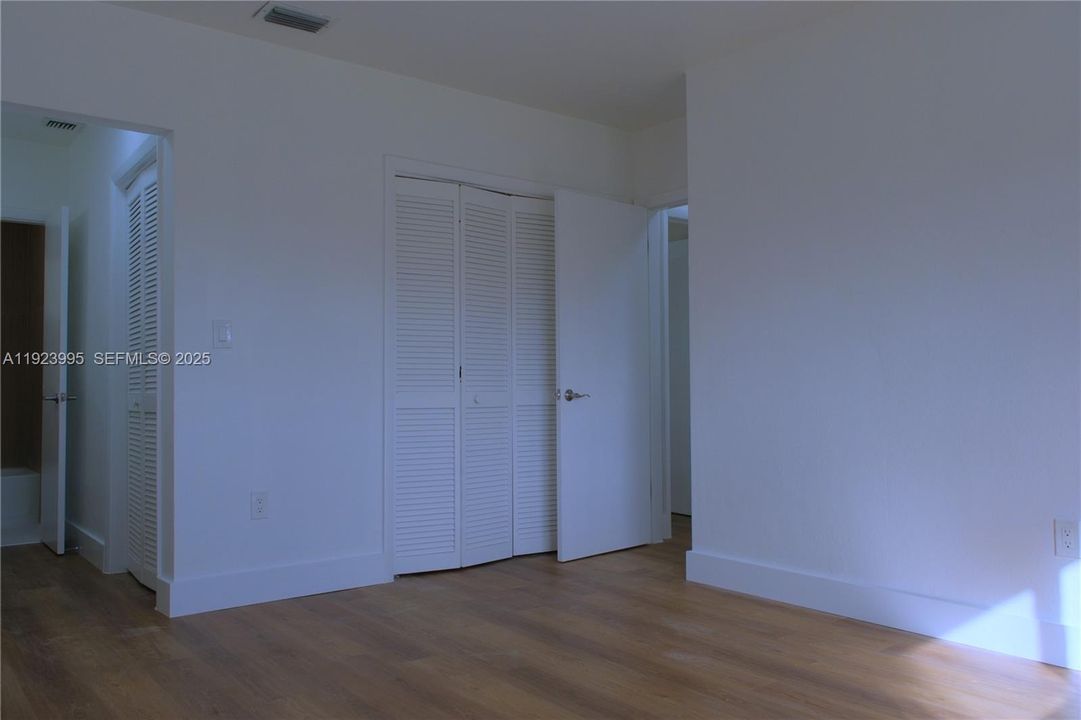 En Renta: $3,875 (3 camas, 2 baños, 1625 Pies cuadrados)