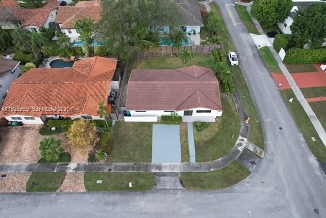 En Renta: $3,875 (3 camas, 2 baños, 1625 Pies cuadrados)