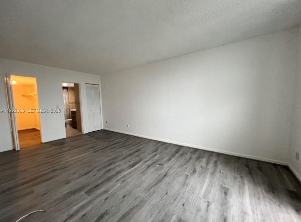 For Rent: $2,150 (2 beds, 2 baths, 1050 Square Feet)