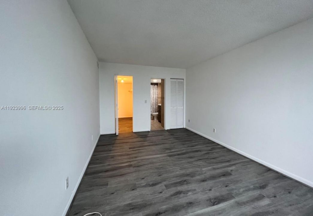 For Rent: $2,150 (2 beds, 2 baths, 1050 Square Feet)