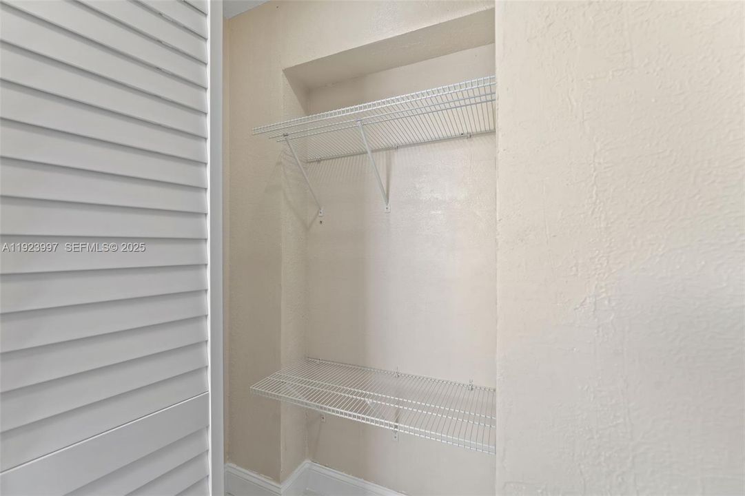 В аренду: $1,400 (1 спален, 1 ванн, 177 Квадратных фут)