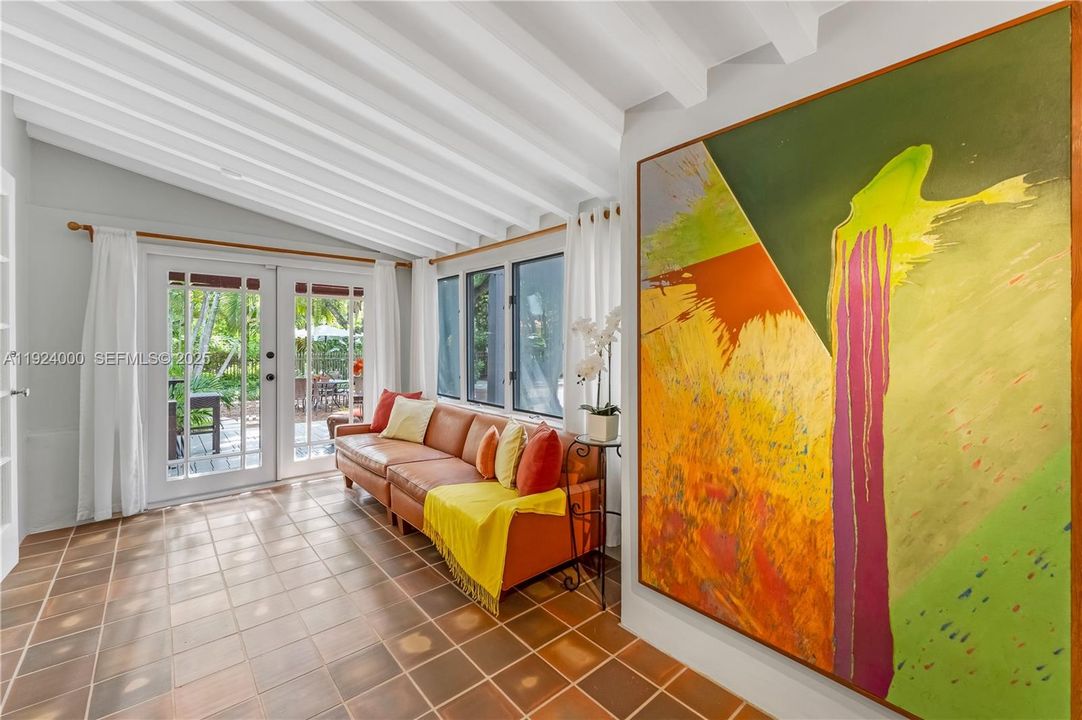 For Sale: $1,900,000 (4 beds, 3 baths, 1932 Square Feet)