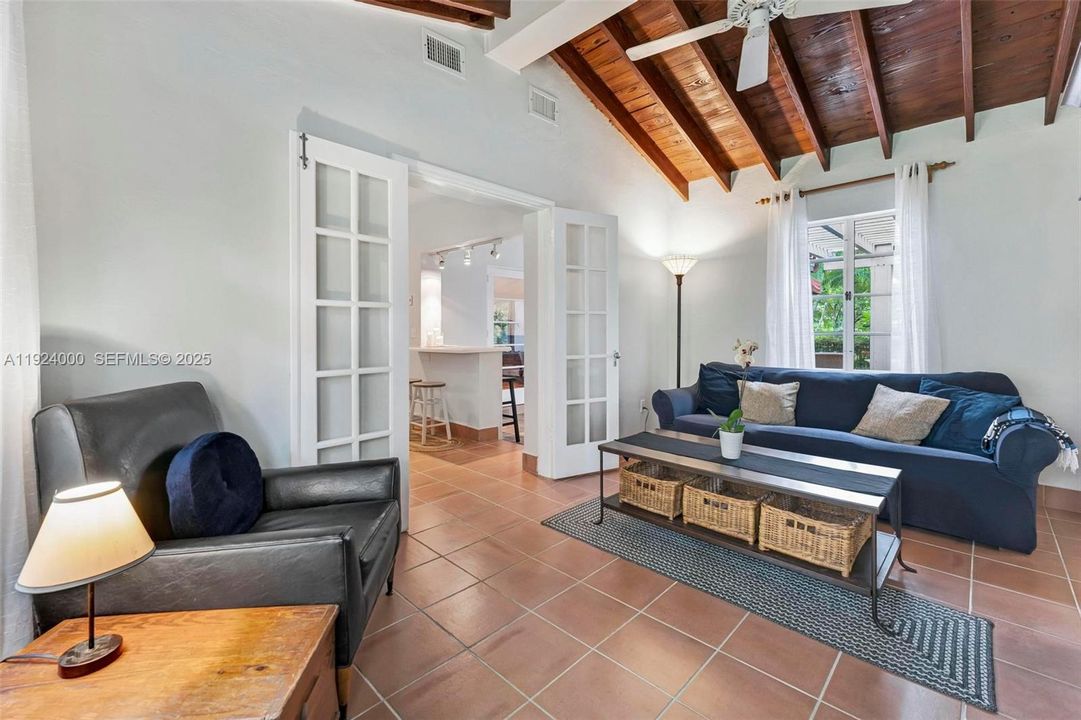 For Sale: $1,900,000 (4 beds, 3 baths, 1932 Square Feet)