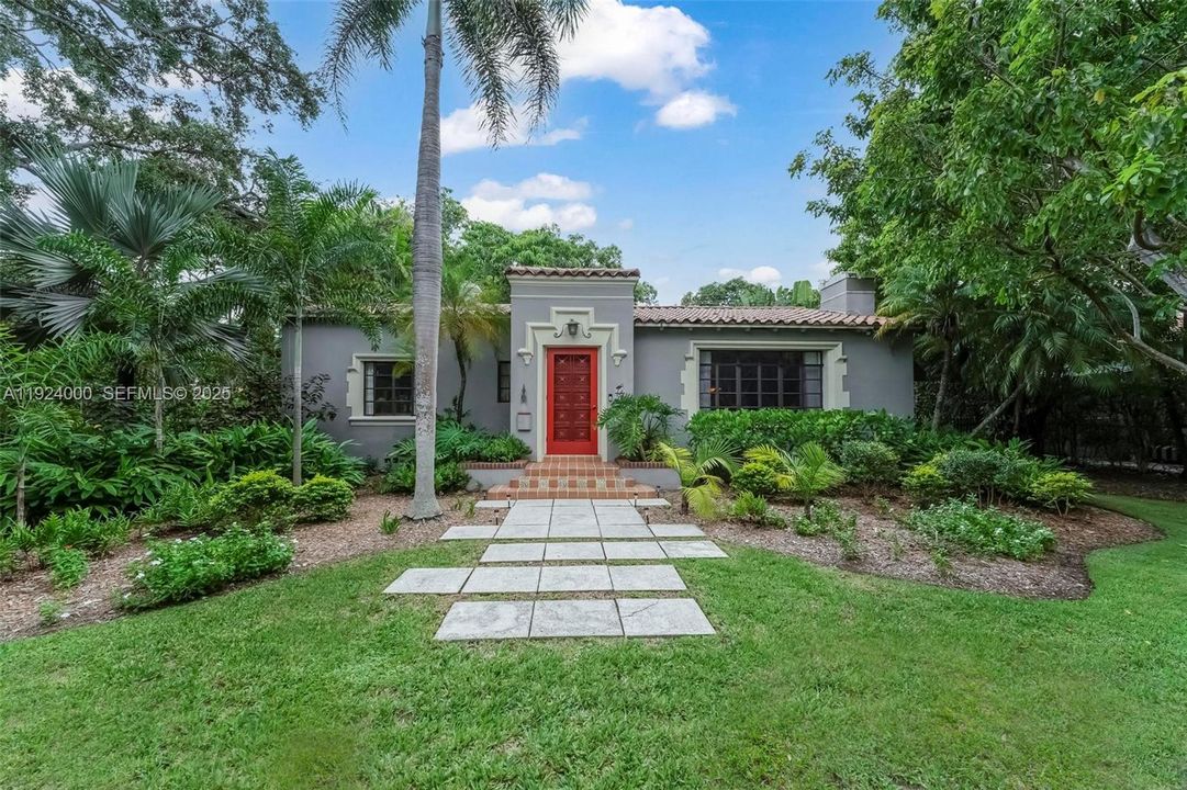 For Sale: $1,900,000 (4 beds, 3 baths, 1932 Square Feet)