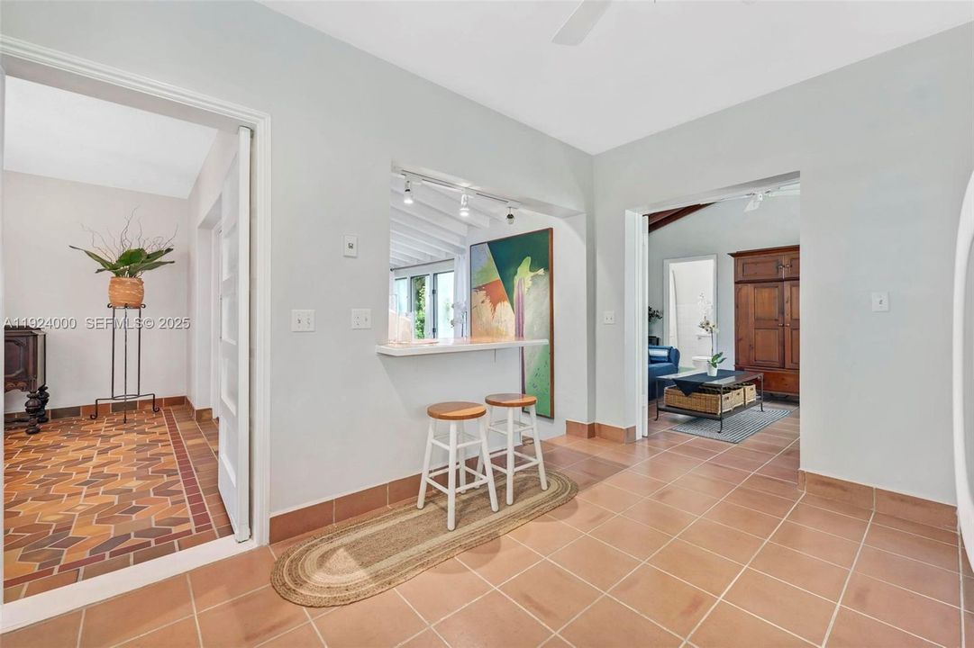 For Sale: $1,900,000 (4 beds, 3 baths, 1932 Square Feet)