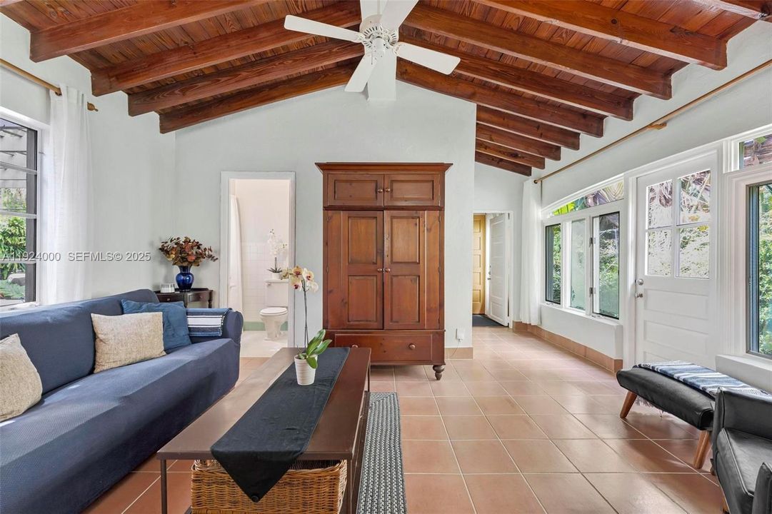 For Sale: $1,900,000 (4 beds, 3 baths, 1932 Square Feet)