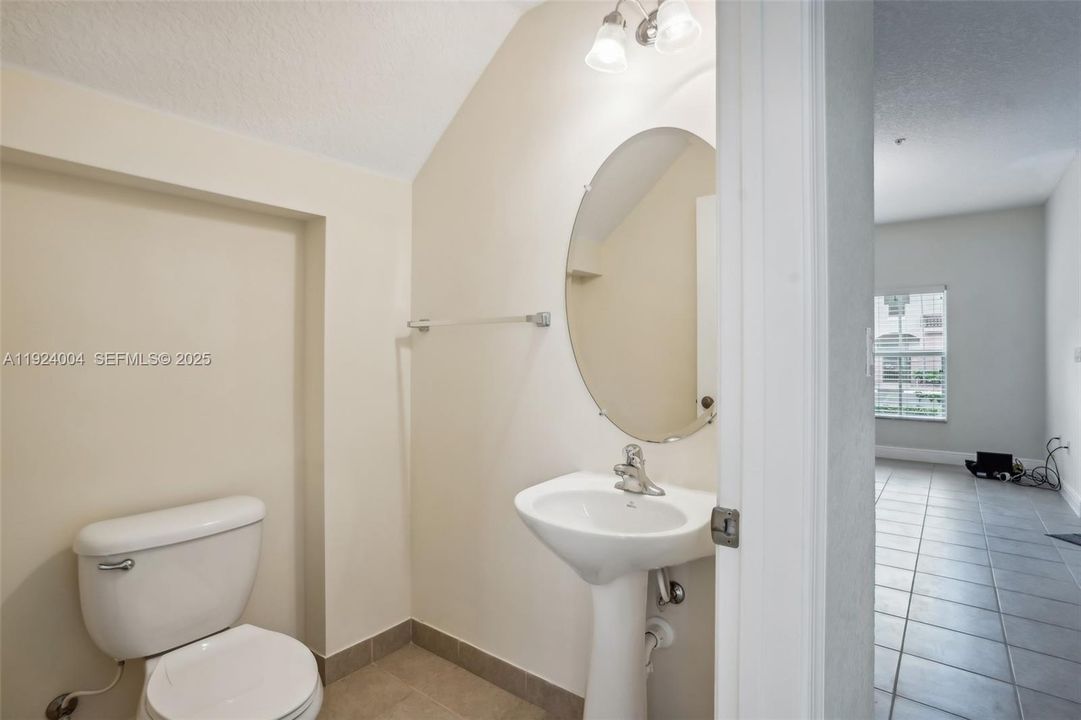 For Sale: $326,500 (3 beds, 2 baths, 1536 Square Feet)