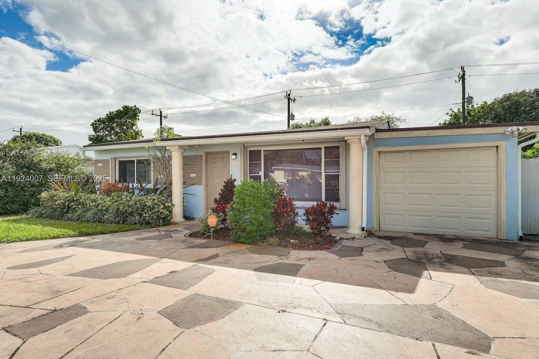 En Venta: $500,000 (3 camas, 2 baños, 1525 Pies cuadrados)