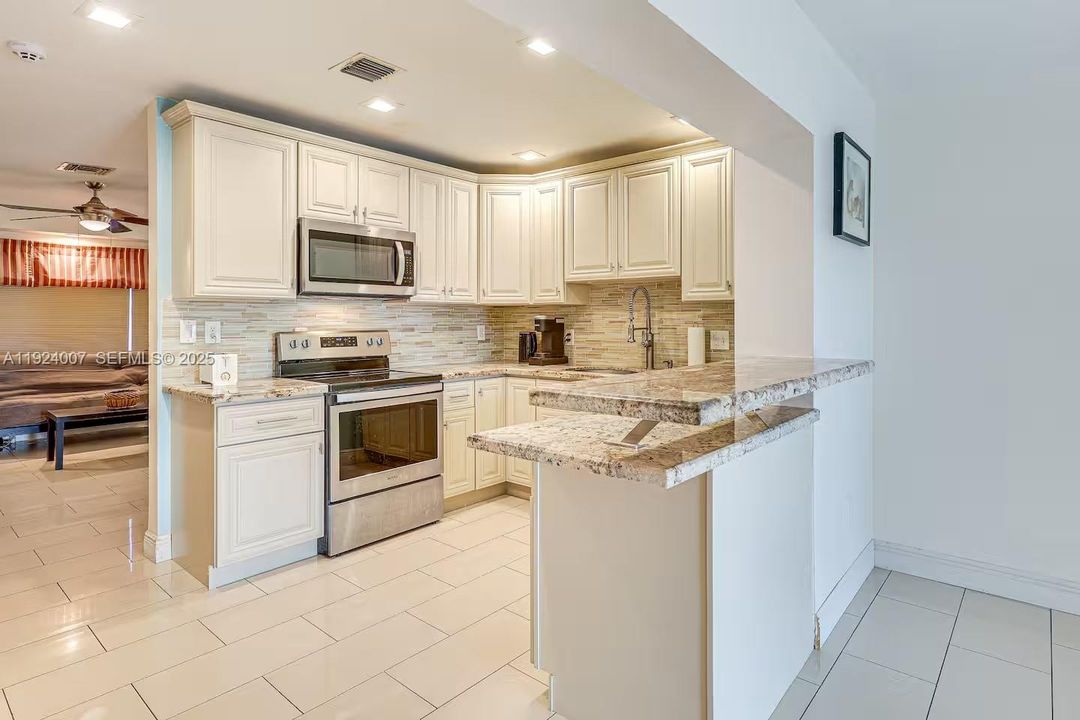 En Venta: $500,000 (3 camas, 2 baños, 1525 Pies cuadrados)