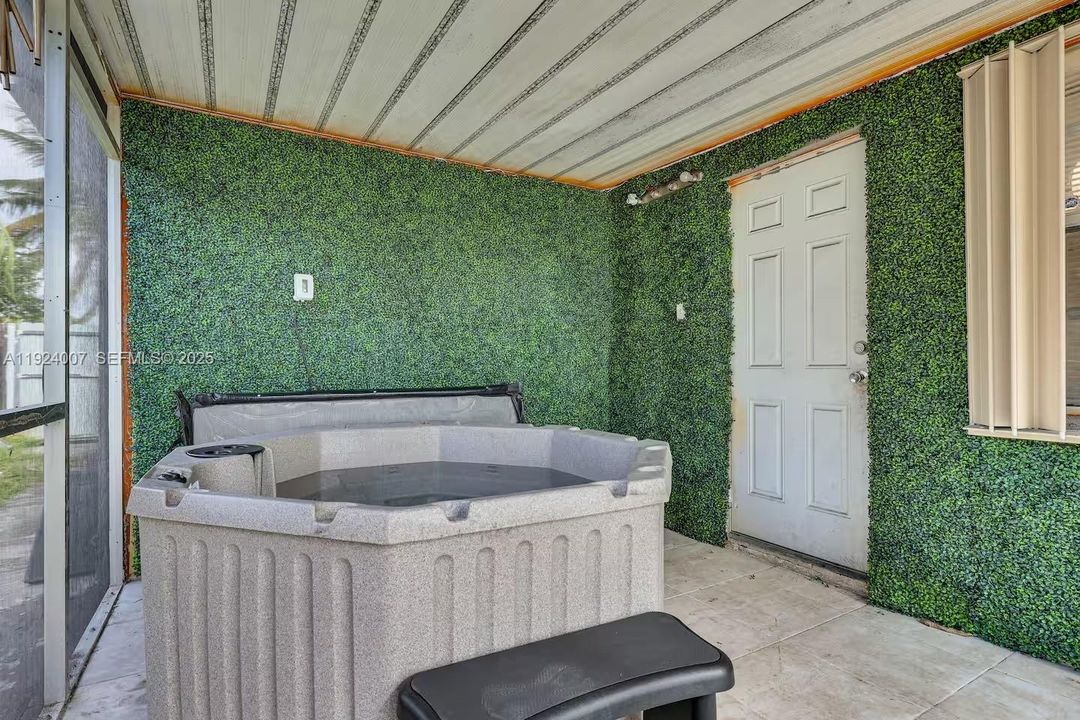 En Venta: $500,000 (3 camas, 2 baños, 1525 Pies cuadrados)