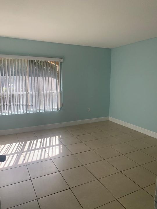 For Rent: $2,100 (2 beds, 2 baths, 1256 Square Feet)