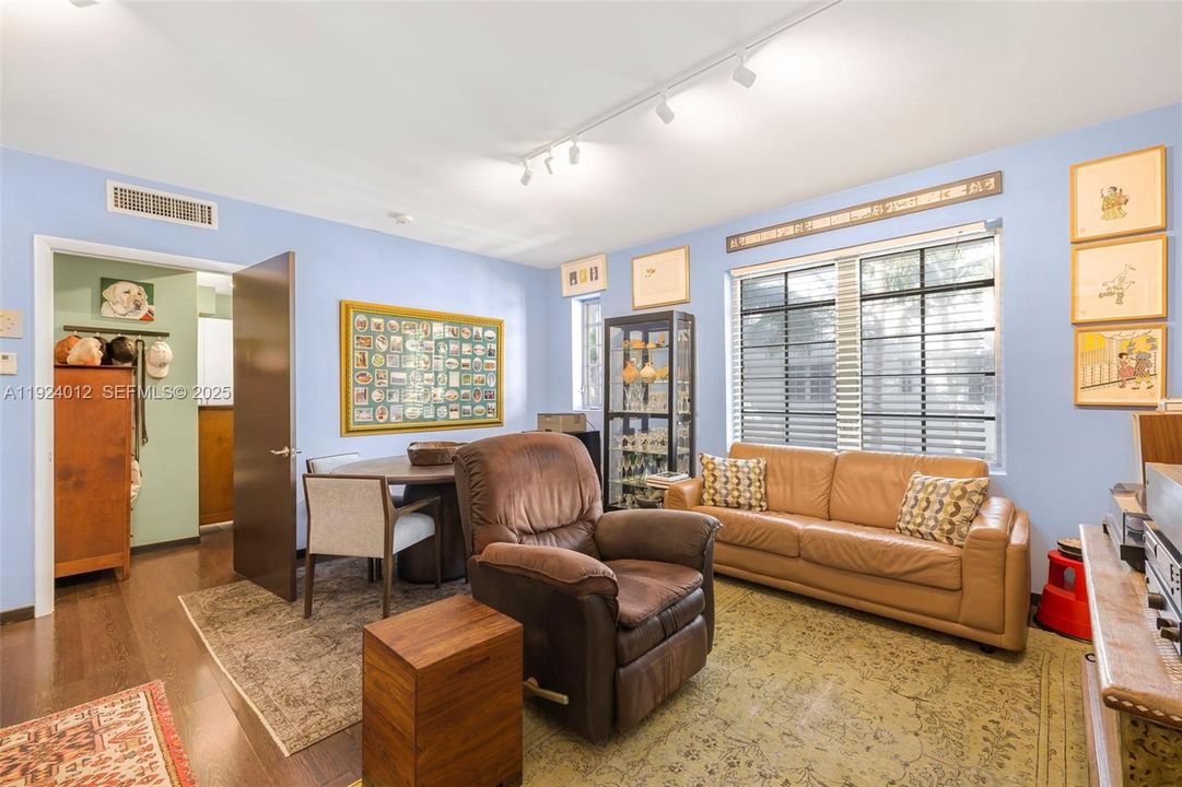 En Venta: $299,000 (1 camas, 1 baños, 556 Pies cuadrados)