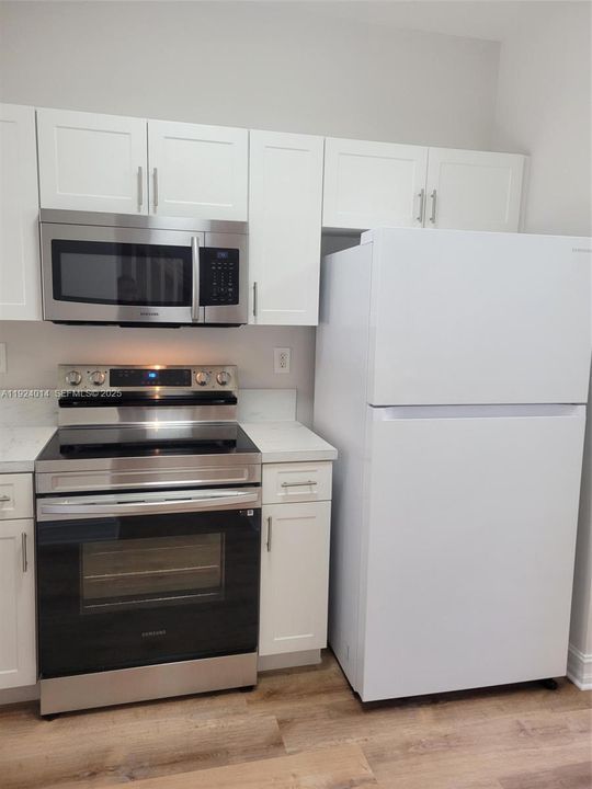 For Sale: $360,000 (2 beds, 2 baths, 1120 Square Feet)