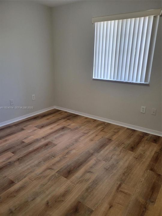 For Sale: $360,000 (2 beds, 2 baths, 1120 Square Feet)