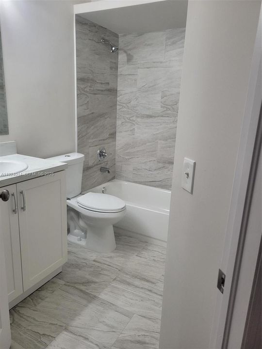 For Sale: $360,000 (2 beds, 2 baths, 1120 Square Feet)