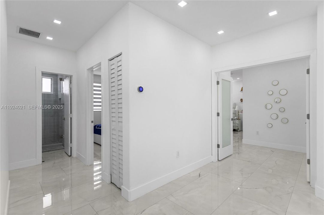 For Sale: $1,199,900 (5 beds, 3 baths, 3087 Square Feet)