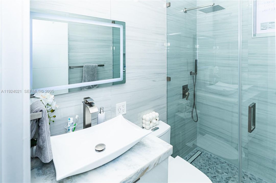 For Sale: $1,199,900 (5 beds, 3 baths, 3087 Square Feet)