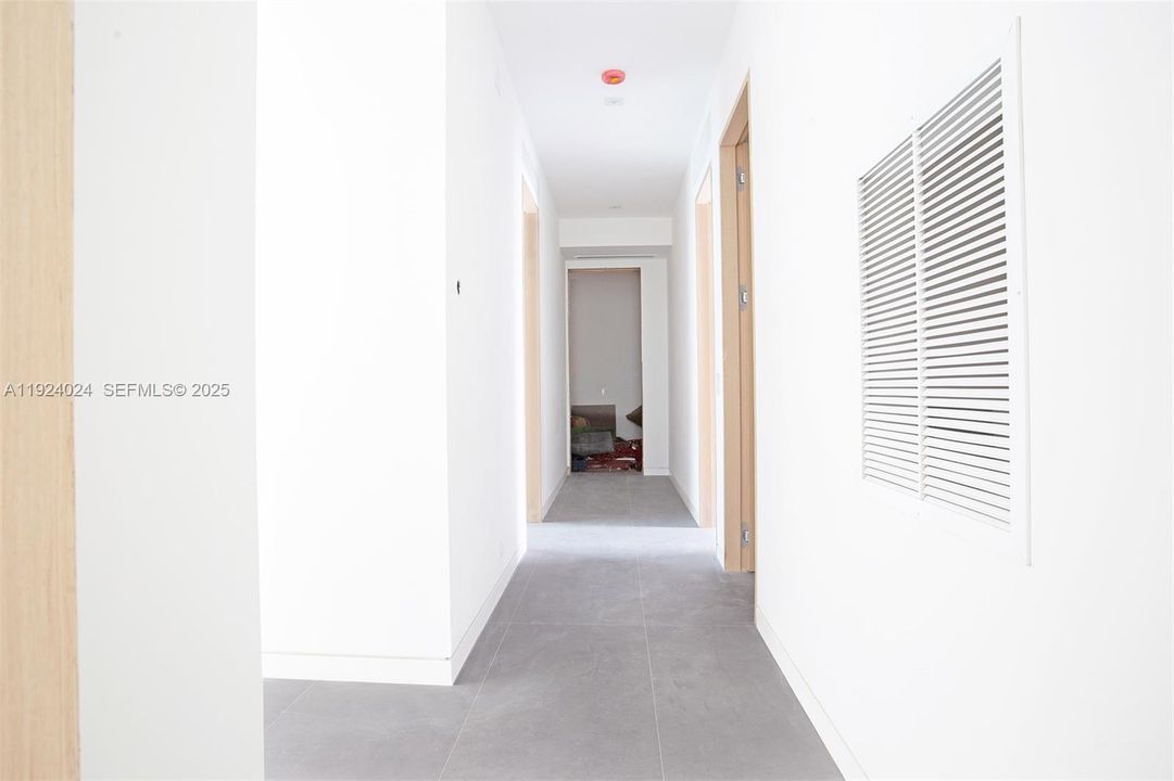 For Sale: $2,700,000 (3 beds, 4 baths, 3145 Square Feet)