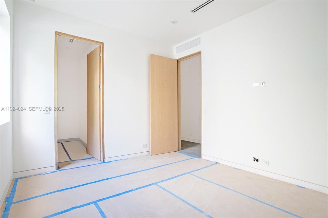 For Sale: $2,700,000 (3 beds, 4 baths, 3145 Square Feet)